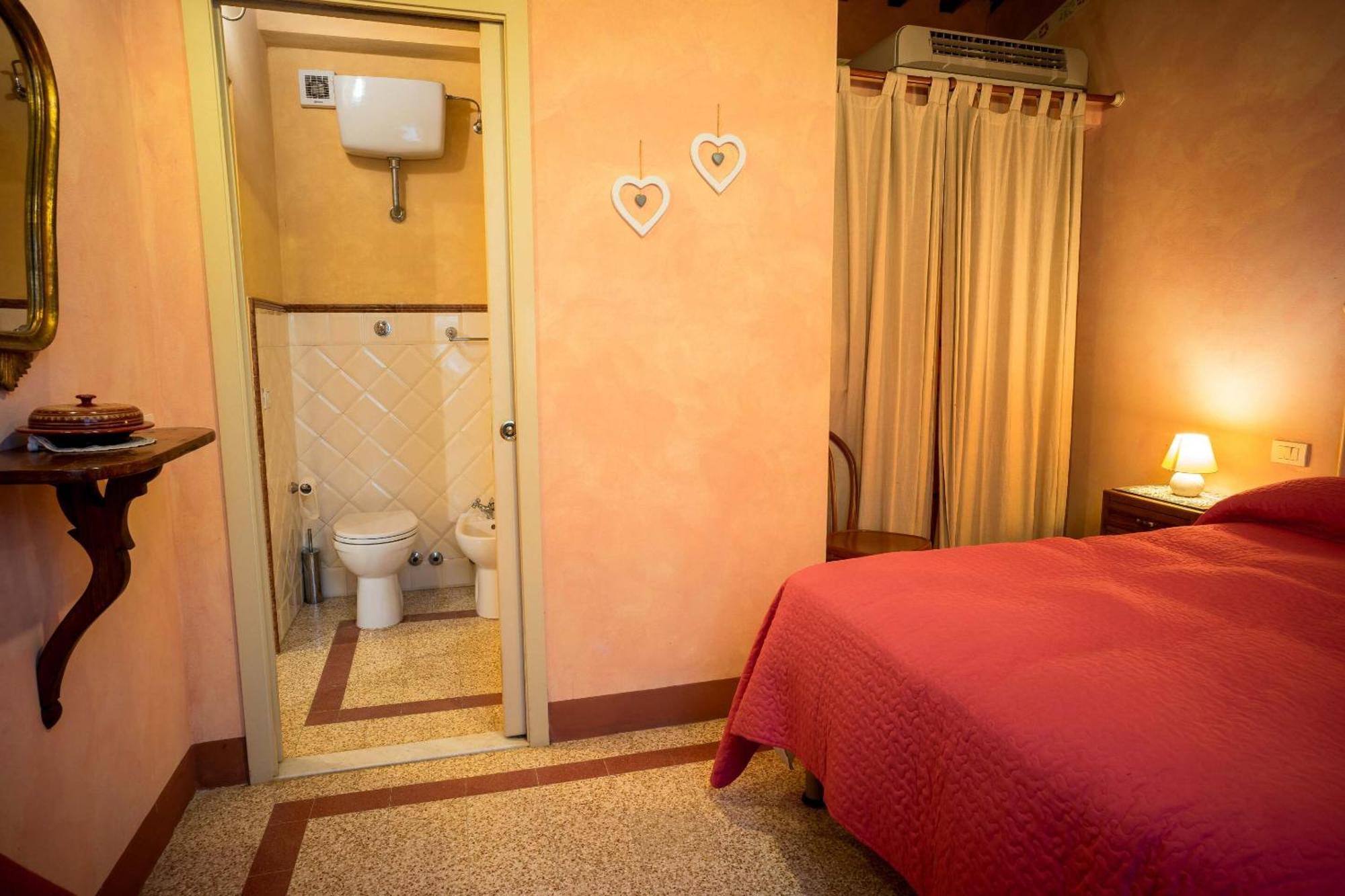 Marta Guest House Lucca Oda fotoğraf